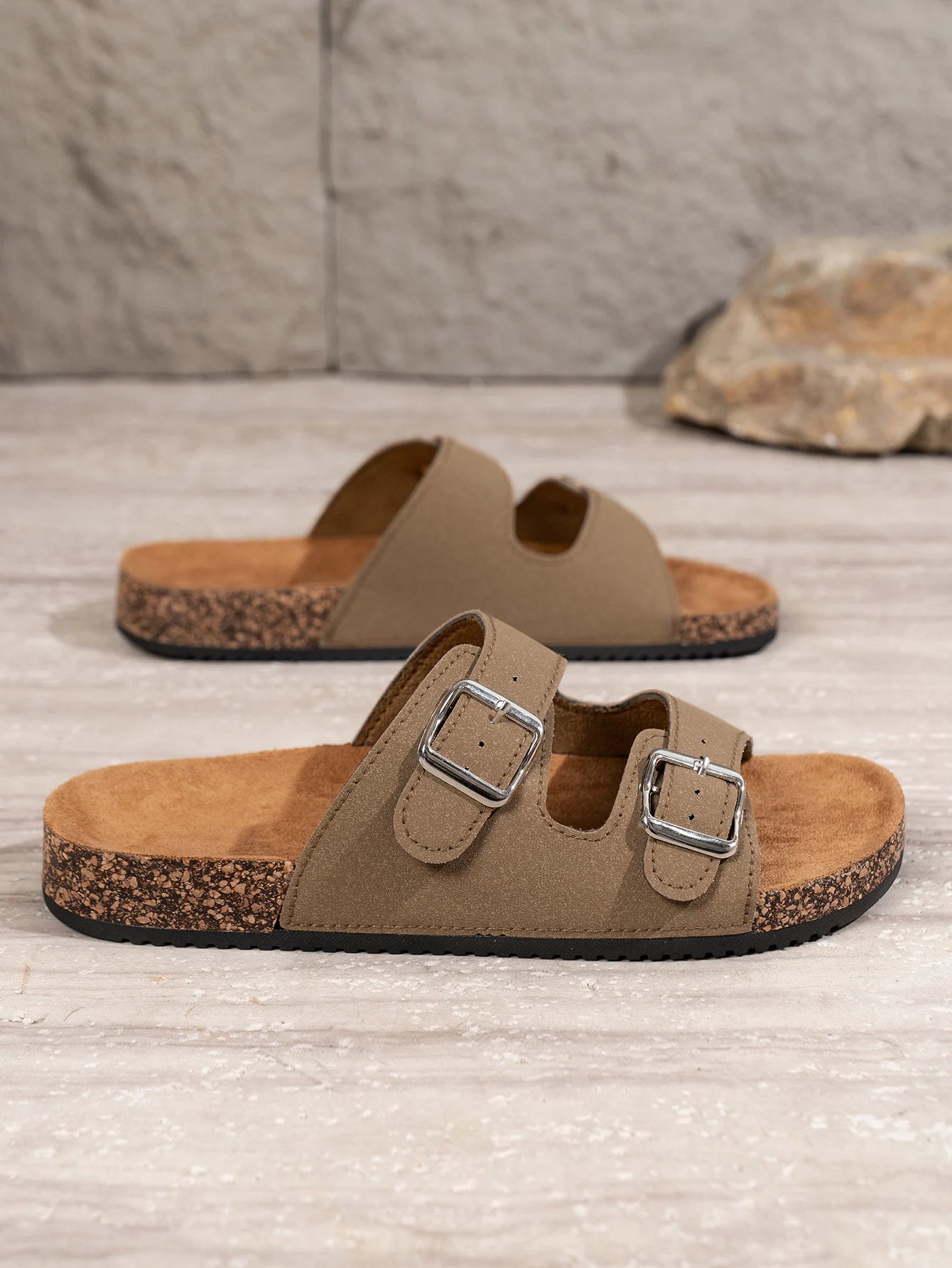 marc | Sandalias de verano para conjunto.